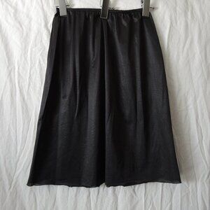 4/$25 Vintage Warner's Black Nylon Half Slip Elastic Waist No Slit Size Medium